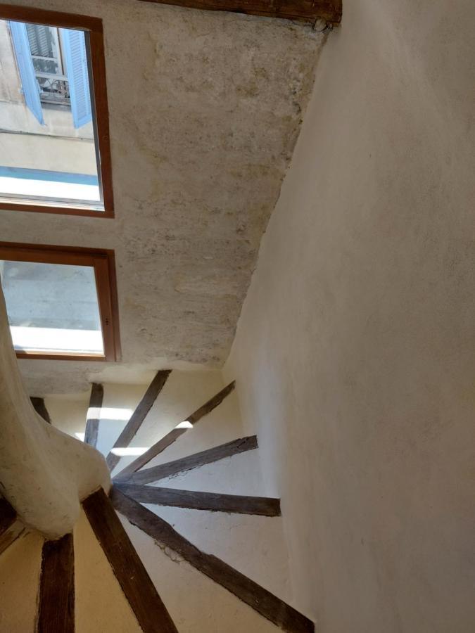 Maison Intra Muros, Terrasses Avec Vue Jaccuzzi Et Garage Avignon Exterior foto